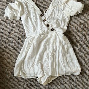 Woman’s/girls clothing.